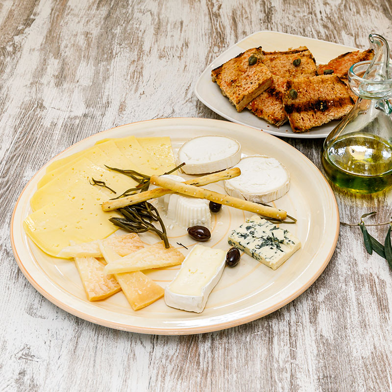 Selection of Cheese        2 p