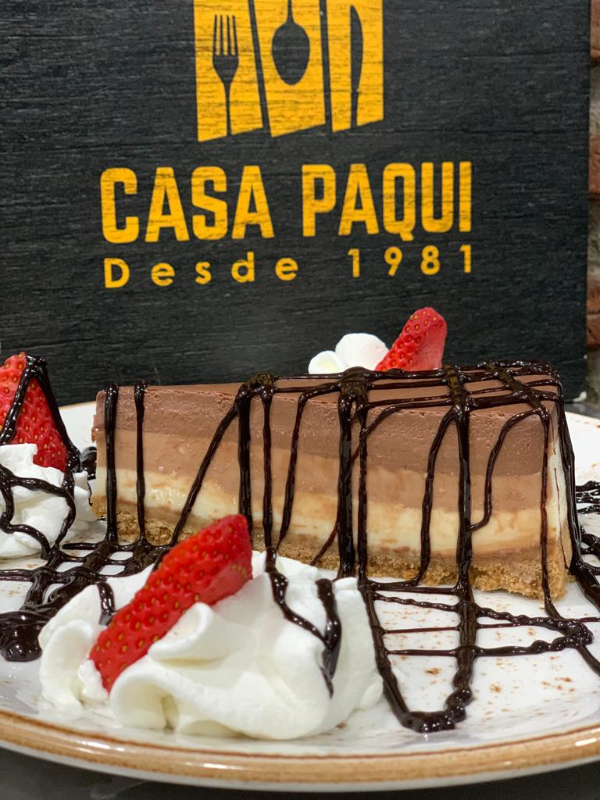 TARTA TRES CHOCOLATES