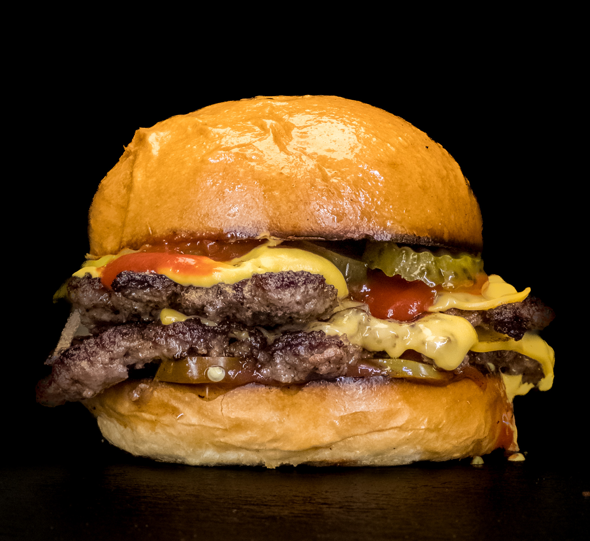 La Americana (smashed burger) 240g de carne